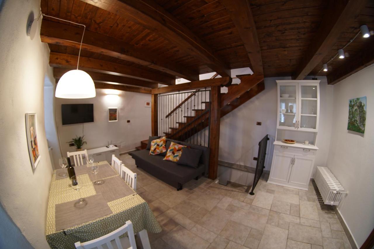 Casa Vacanze Alenka Borgo Grotta Gigante Екстер'єр фото