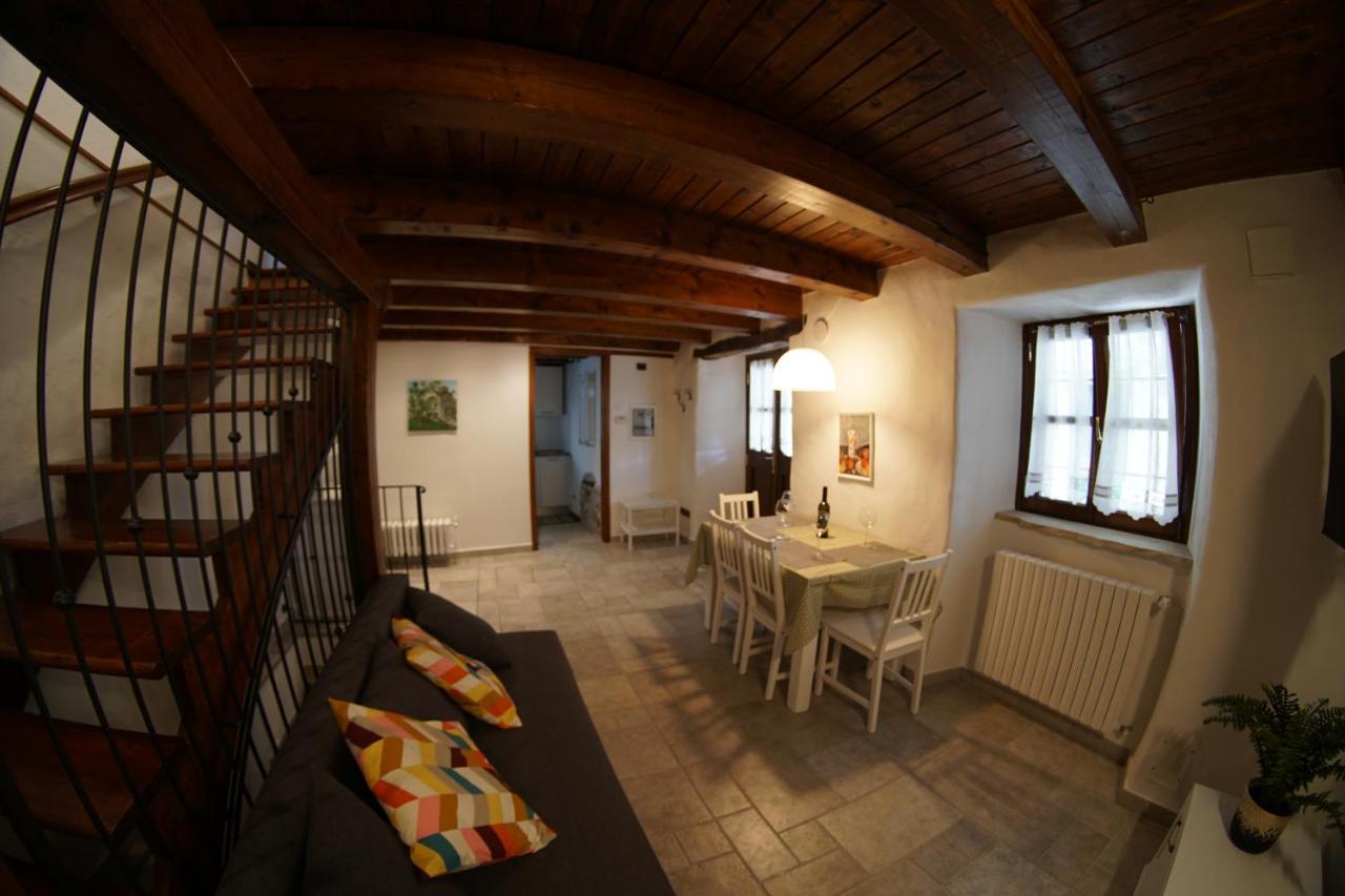 Casa Vacanze Alenka Borgo Grotta Gigante Екстер'єр фото